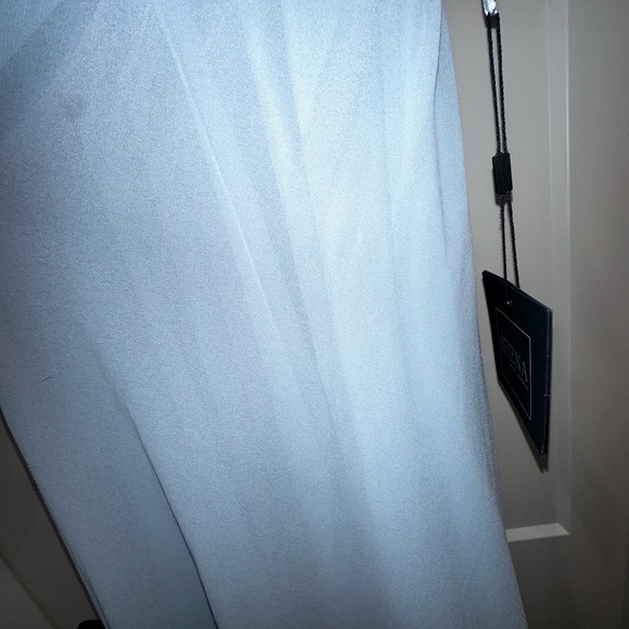 Mac Duggal #55321 size 4 - Light Blue Plunge V-Neck Maxi Dress NWT - Picture 10 of 13